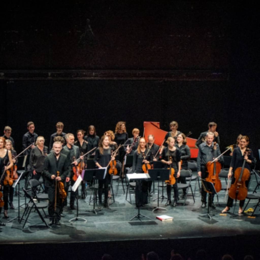 Centre Culturel Alain Poher Ablon Sur Seine Les apports en production - Les bords de scènes
